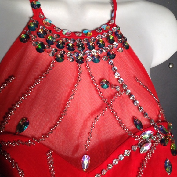 SEQUENCED SHORT FORMAL GOWN - Picture 5 of 6